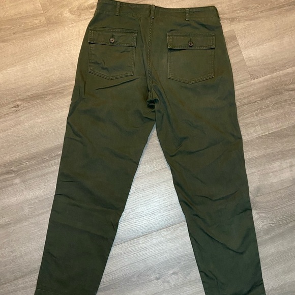 KOTN Antifit Unisex Olive Green Straight Leg Pants - Picture 7 of 8
